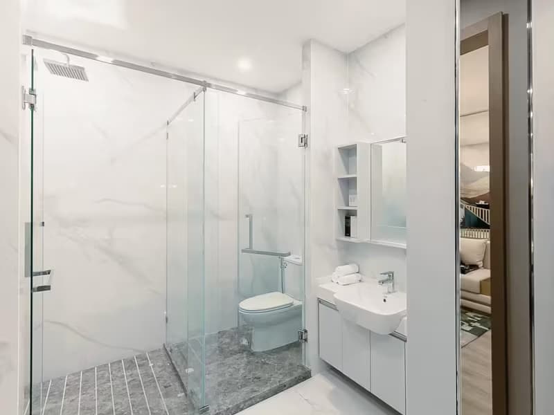 1 Bedroom Condo