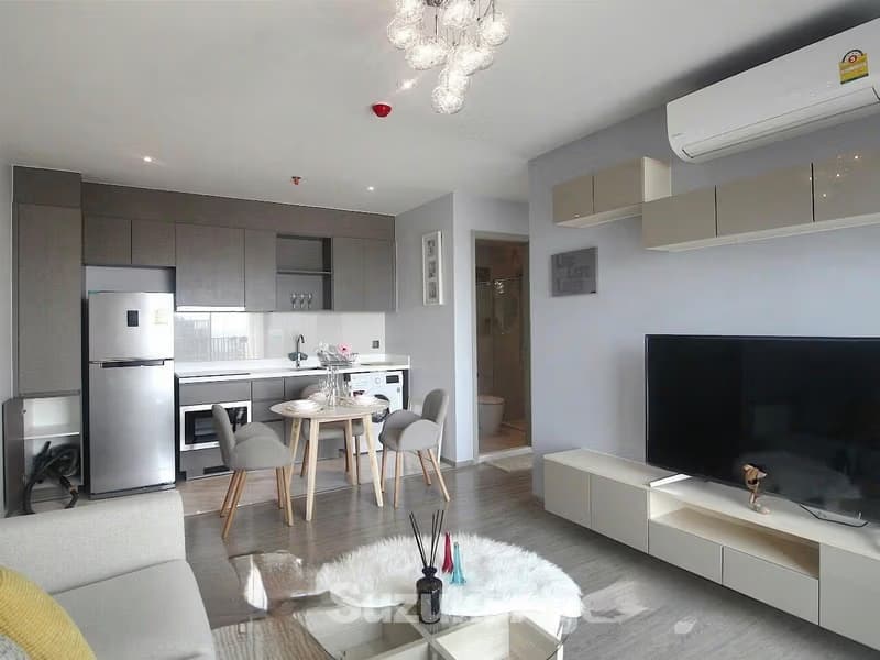 2 Bed Condo for Sale in Watthana