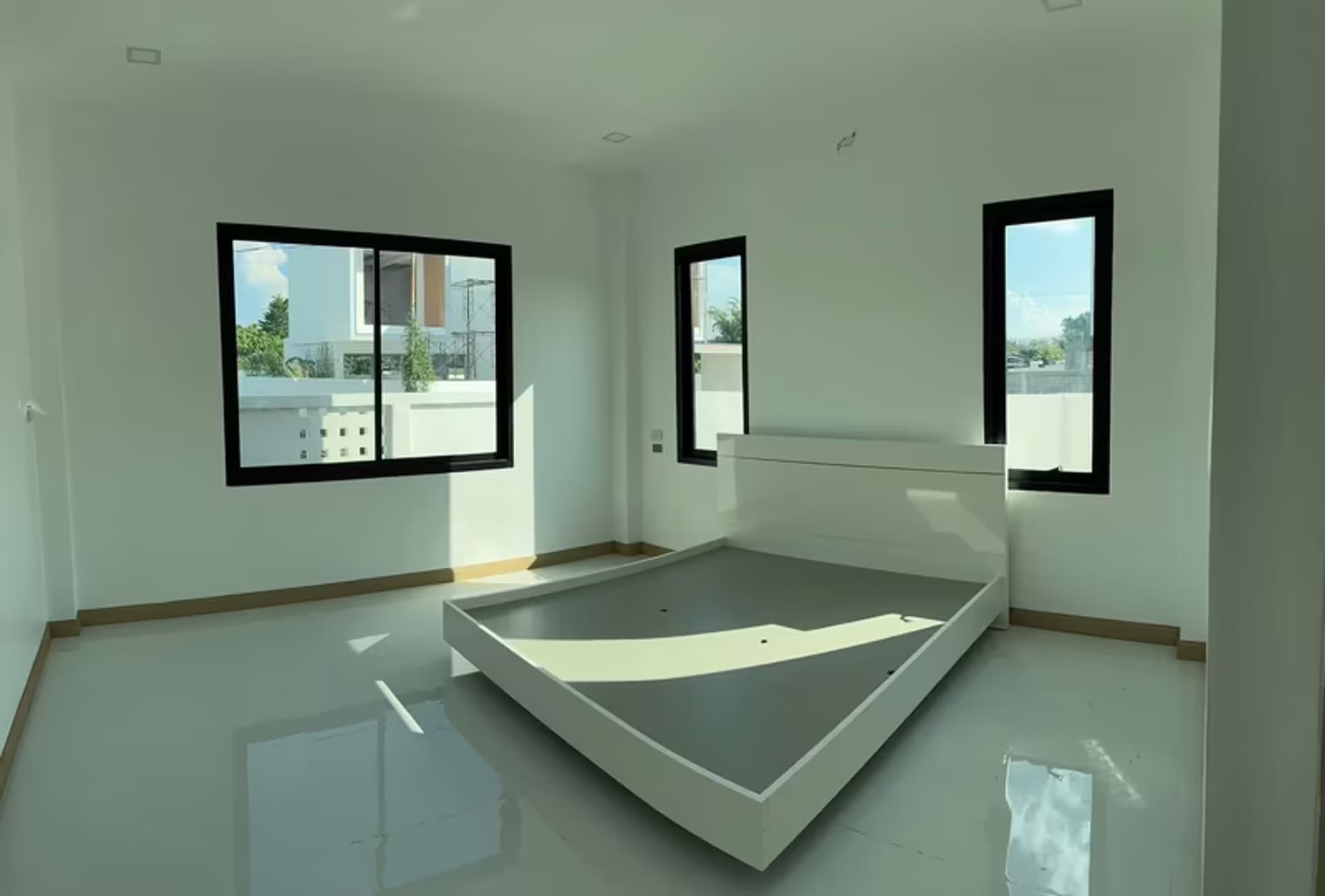  - Image 2