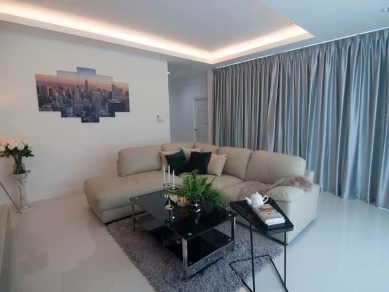4 Bed House for Rent and Sale in Hang Dong