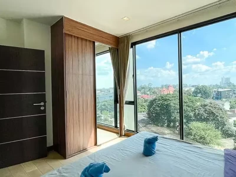 1 Bedroom Condo