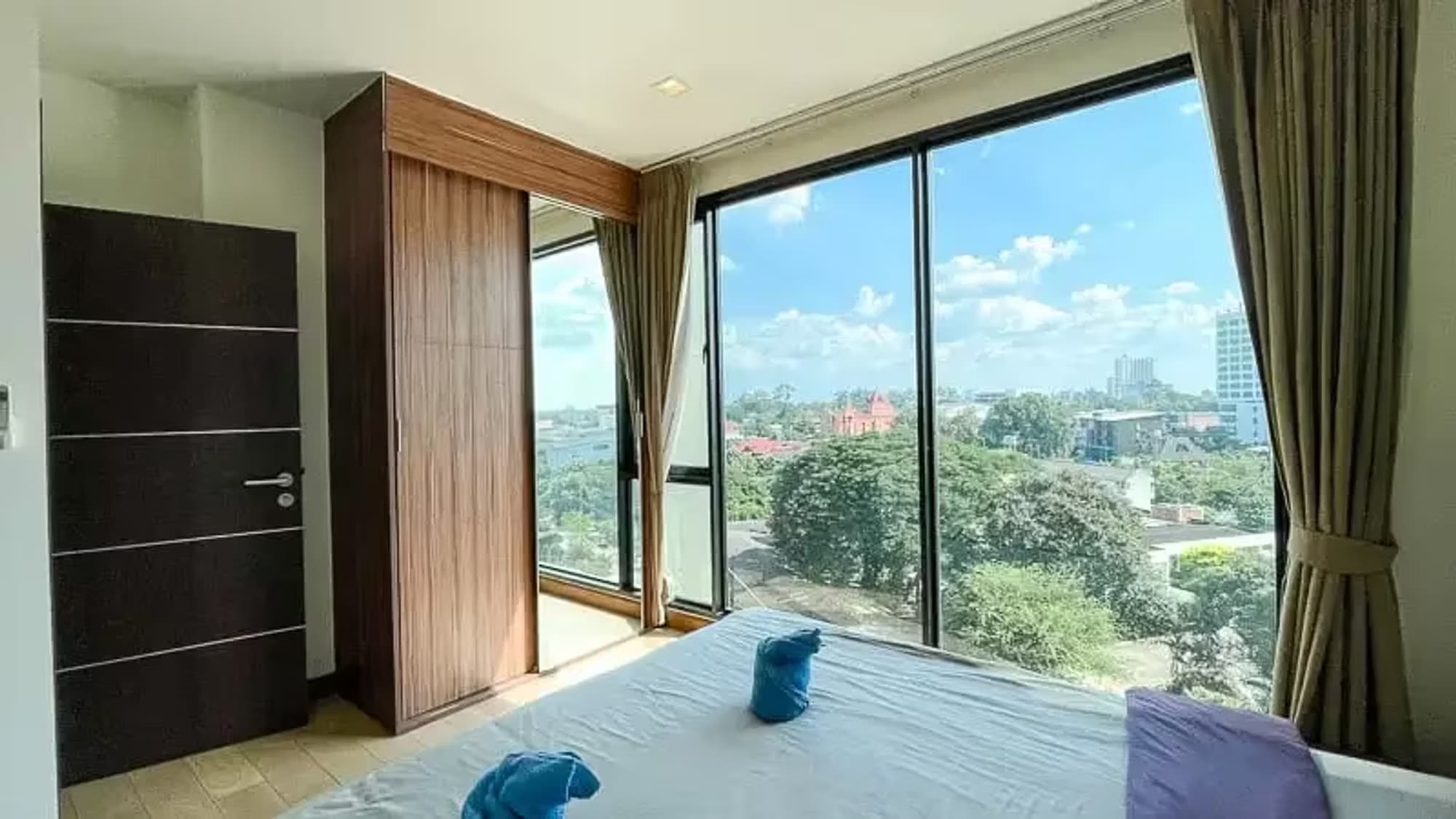 1 Bedroom Condo - Image 5