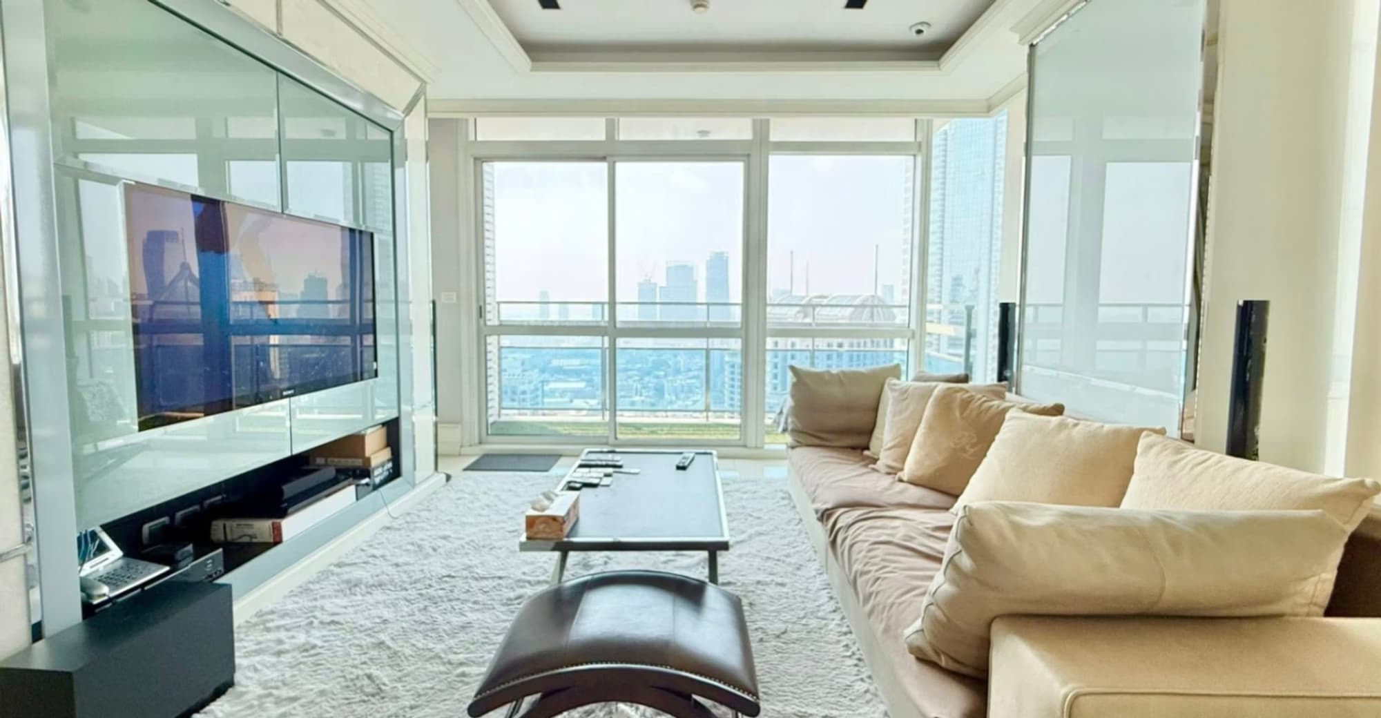 2 卧室 公寓 用于 出租 在 Pathum Wan - Image 1