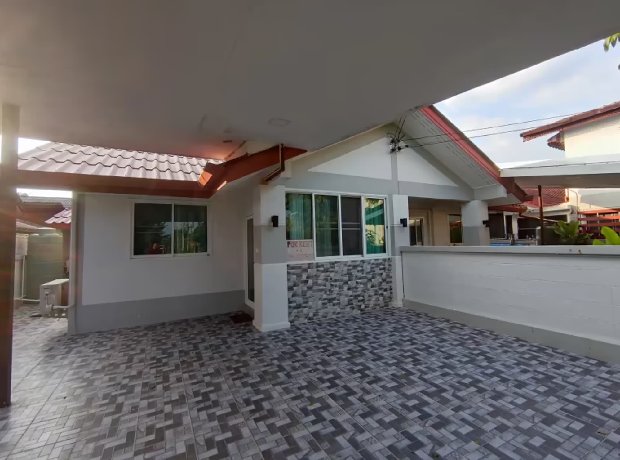 Studio for Rent in Pa Daet, Mueang Chiang Mai - Image 4