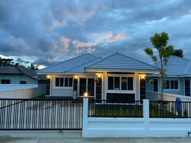 Studio for Sale in 