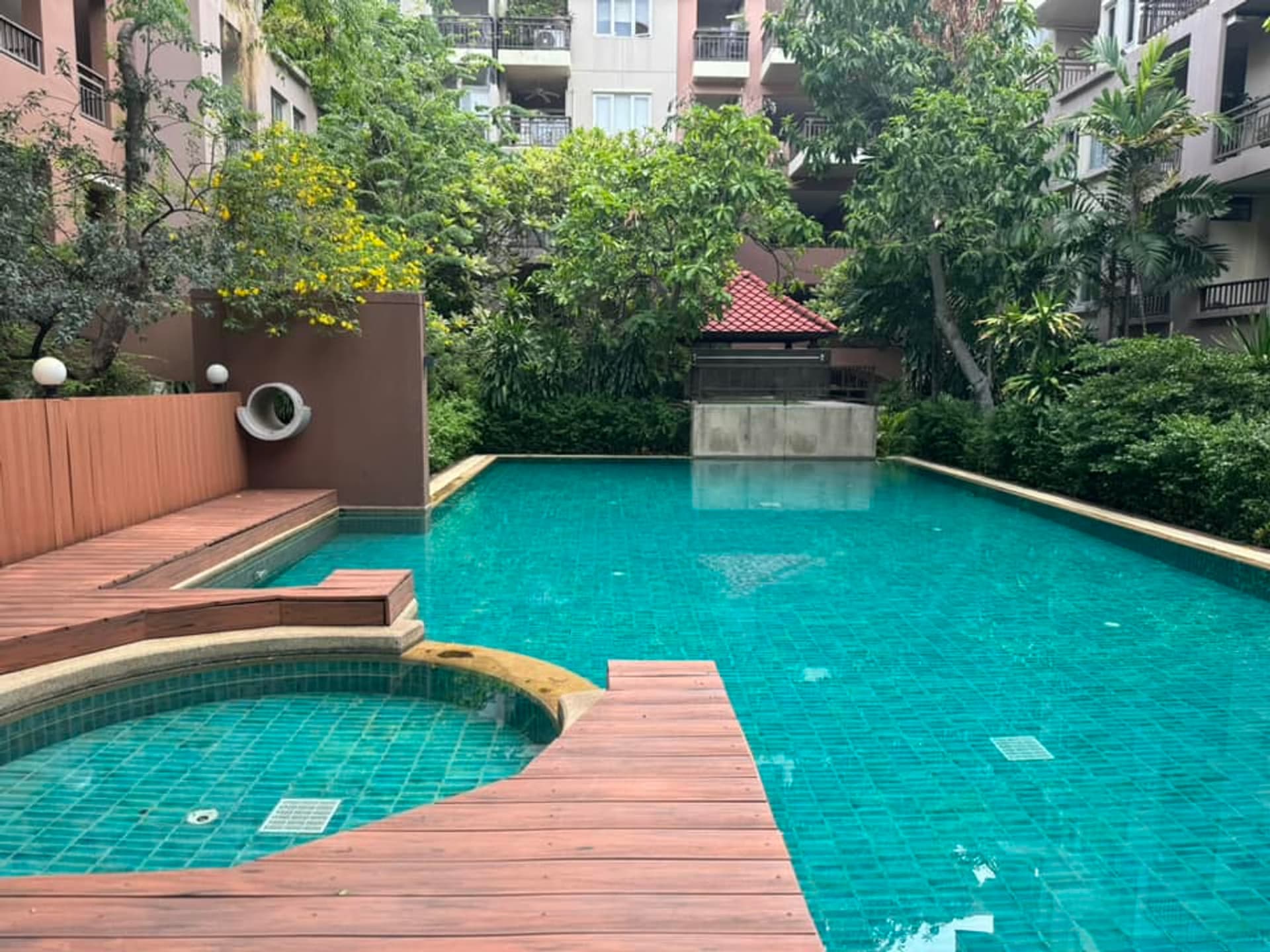 2 Bed Condo for Sale in Dusit - Image 25
