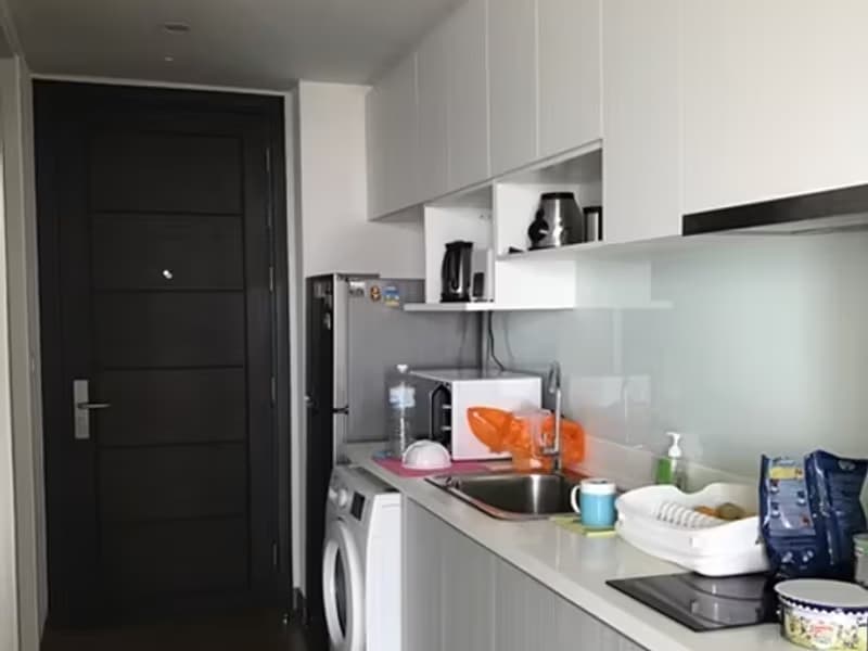1 Bedroom Condo