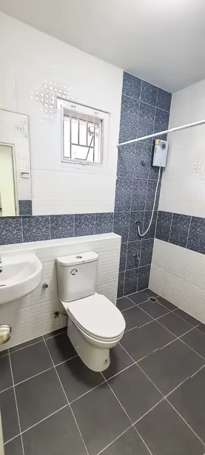 3 Bedroom House - Image 2