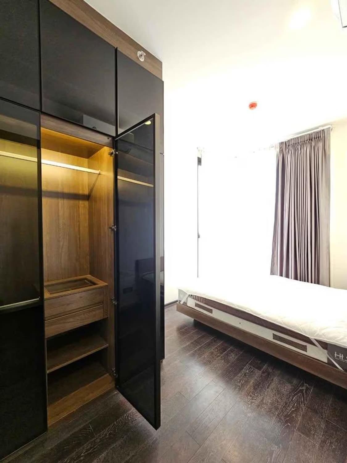 2 Bed Condo for Rent in Watthana - Image 8