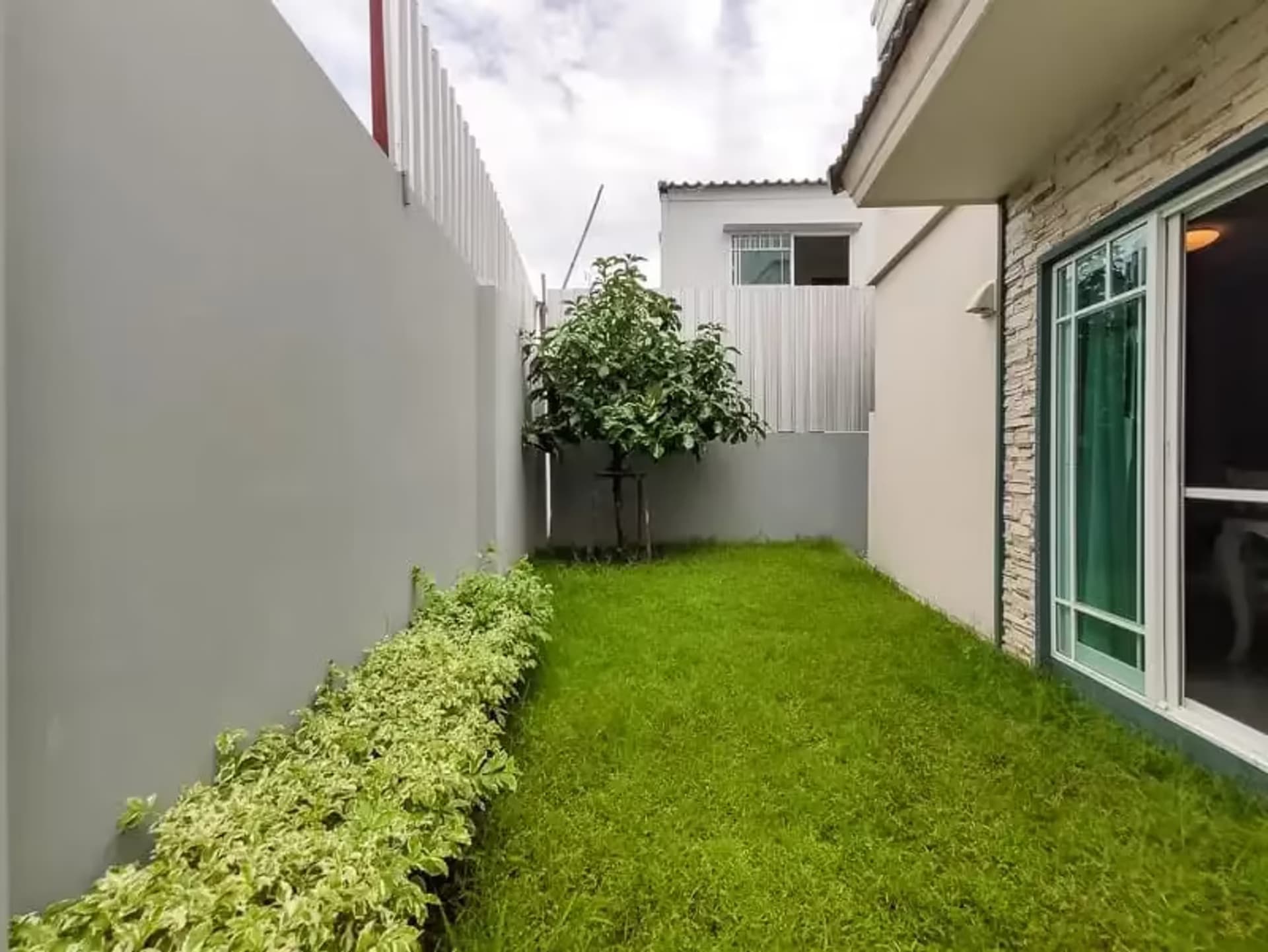 2 Bedroom House - Image 15