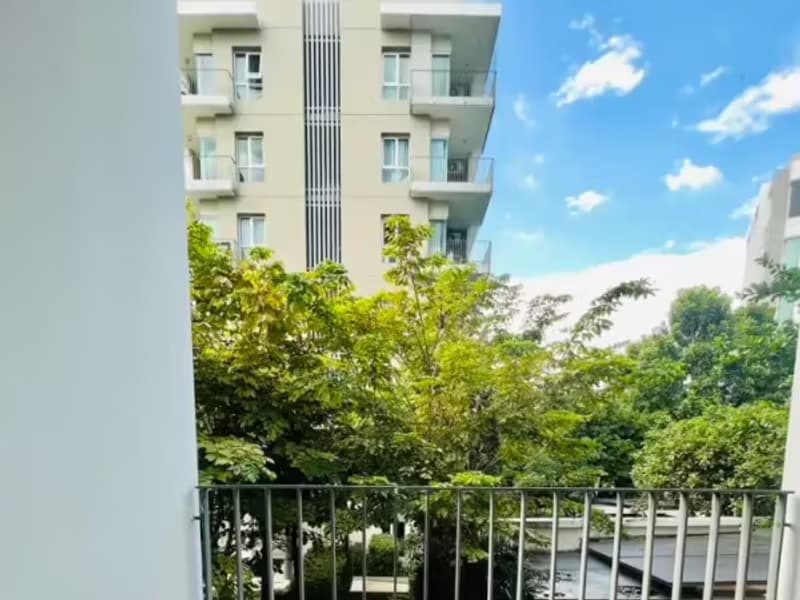 1 Bedroom Condo