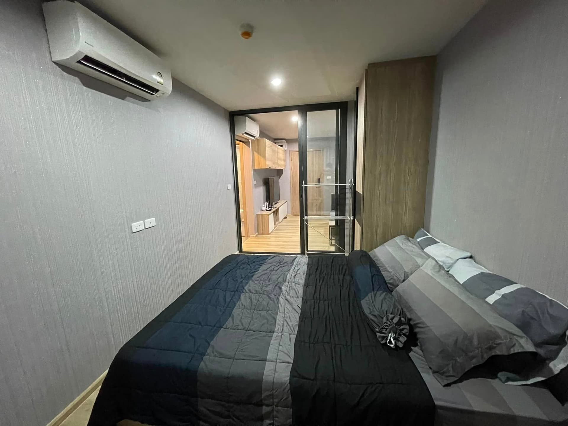 1 Bedroom Condo - Image 2