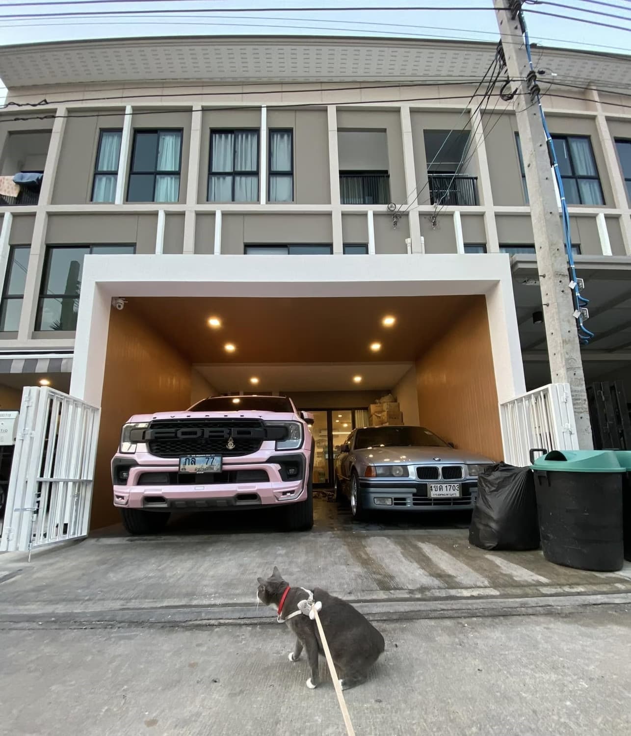 3 Bed Townhouse for Sale in Bang Kapi - Image 1
