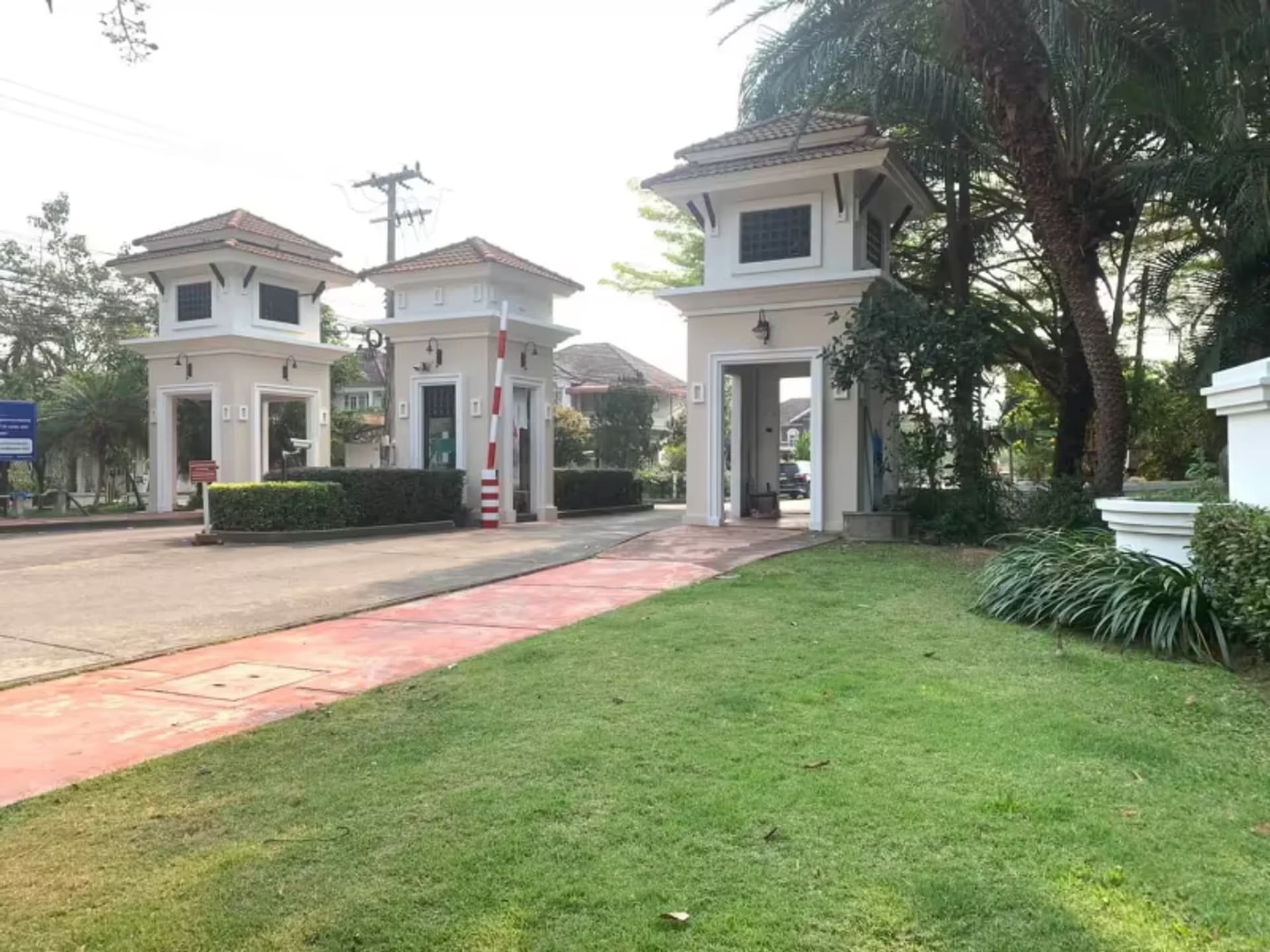 3 Bedroom House - Image 7