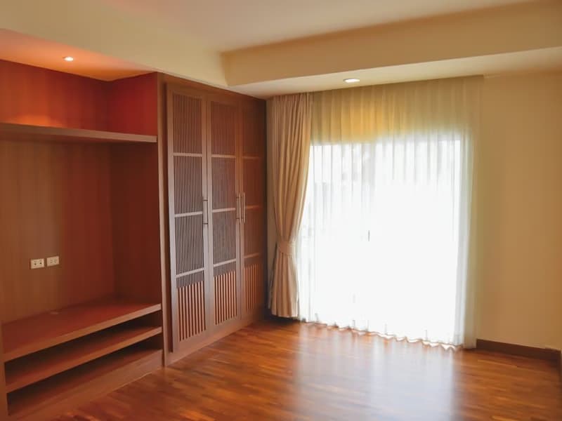 3 Bed Condo for Rent in Sathon