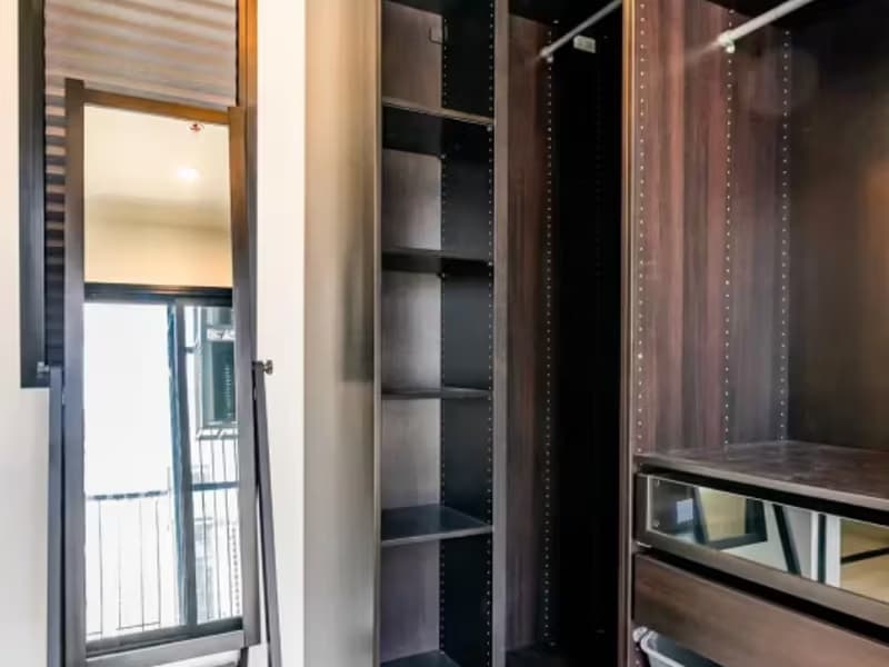 1 Bedroom Condo
