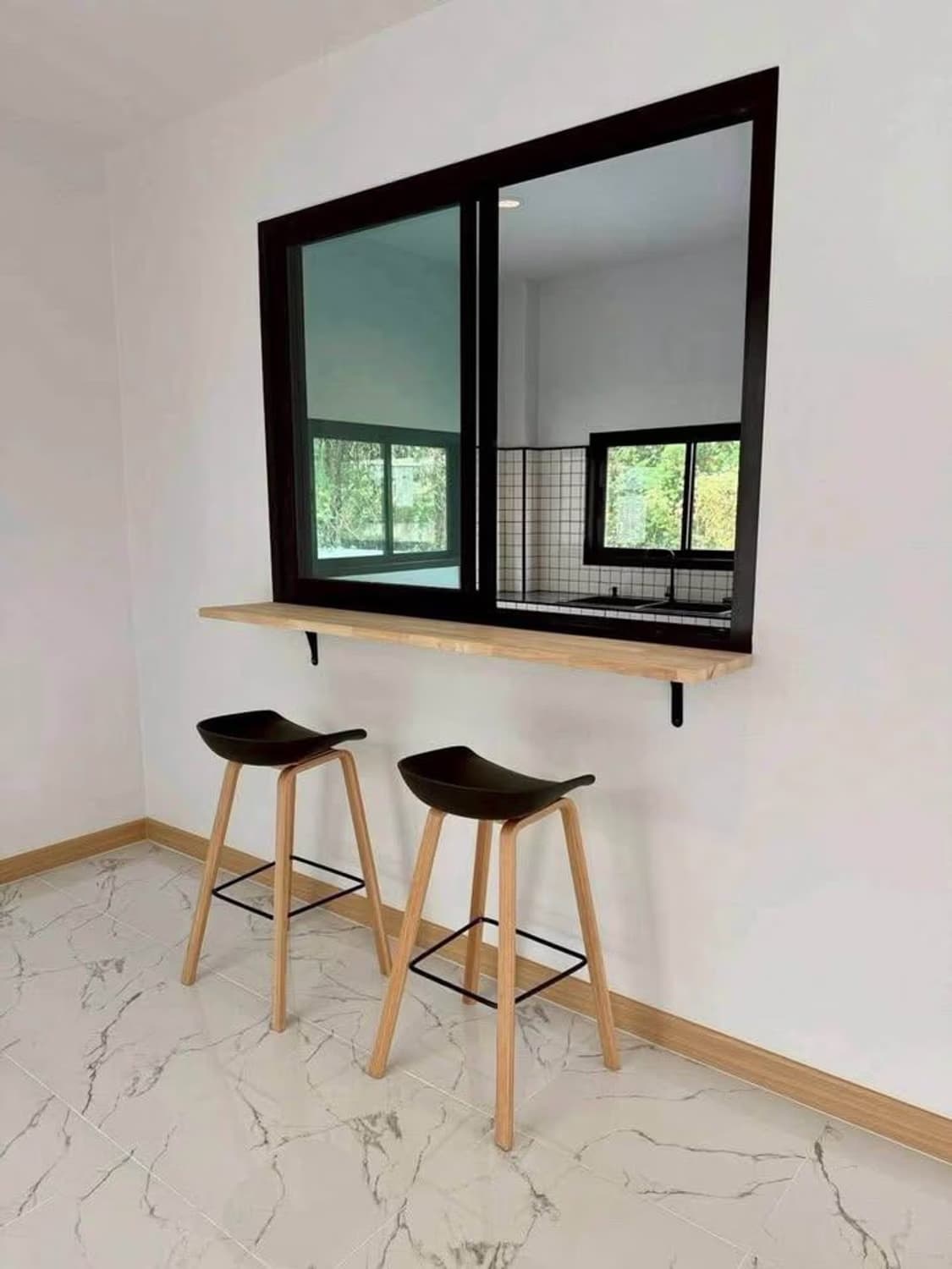 3 Bed House for Rent and Sale in Hang Dong District - Image 5