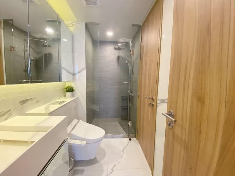 3 Bed Condo for Rent in Watthana