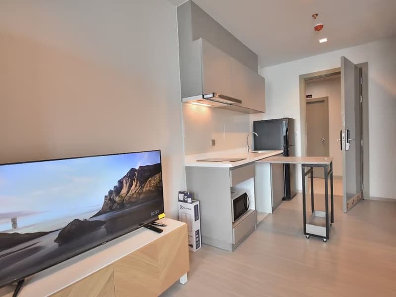 null Bed Condo for Rent and Sale  Near Phra Ram 9 MRT