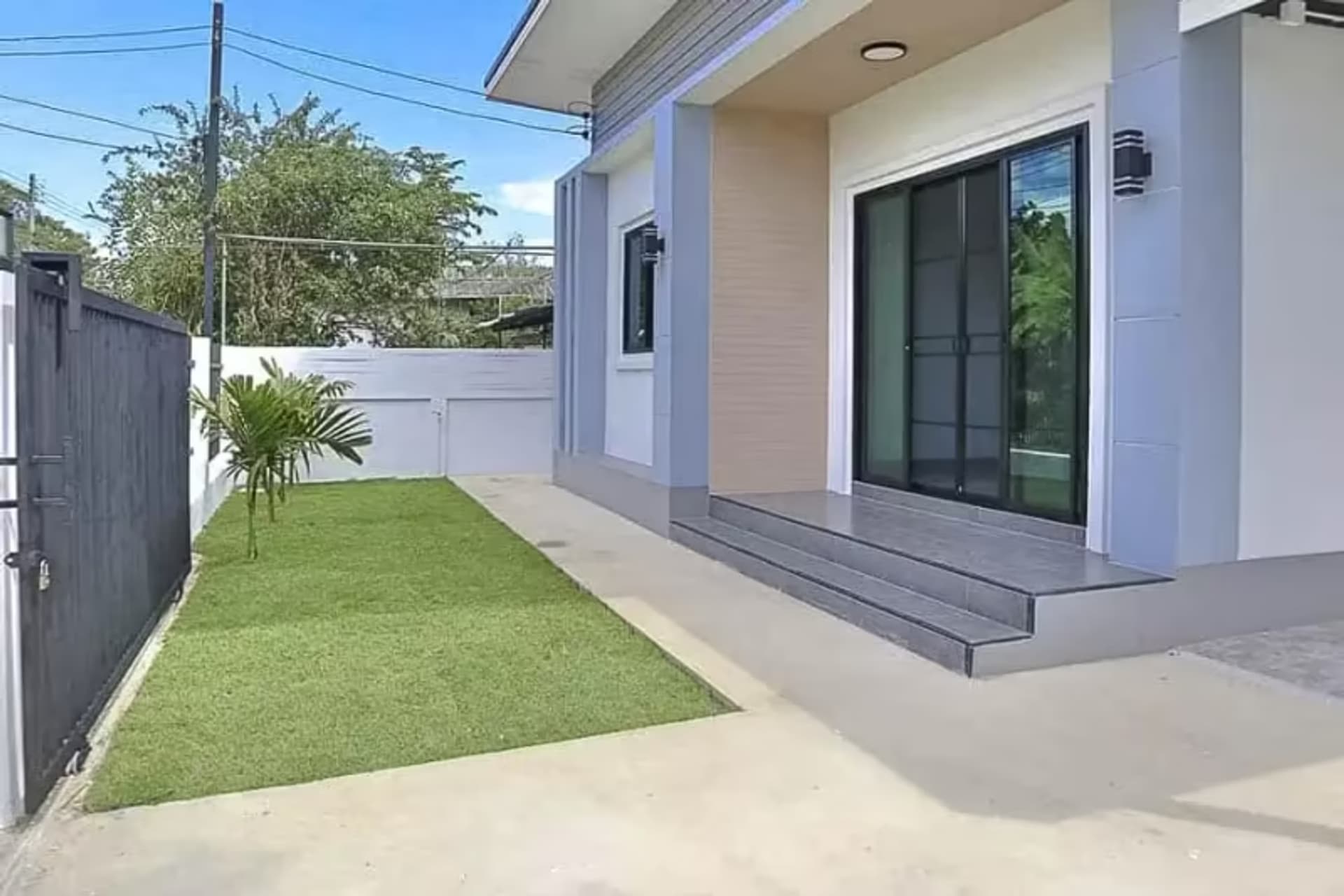 2 Bedroom House - Image 6
