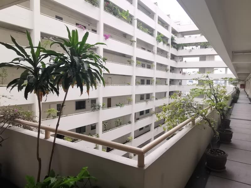 2 Bed Condo for Rent in Khlong Toei
