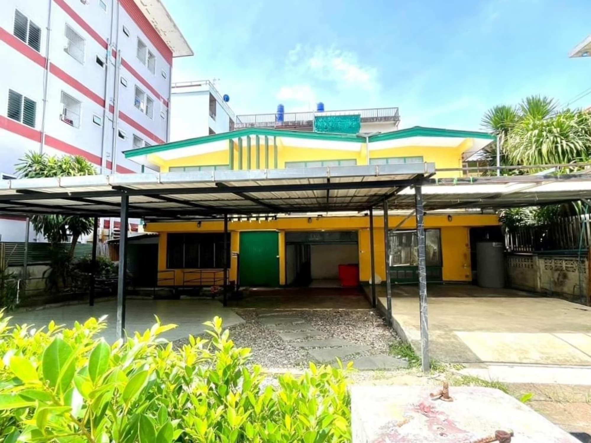 3 Bed House for Rent in Mueang Chiang Mai - Image 1