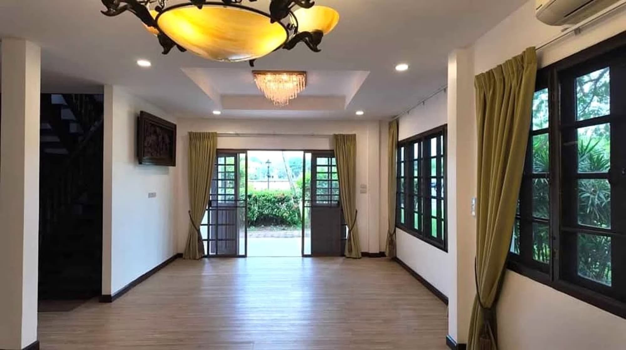 4 Bed House for Rent in Mueang Chiang Mai District - Image 3