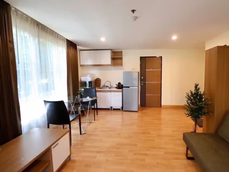 1 Bedroom Condo