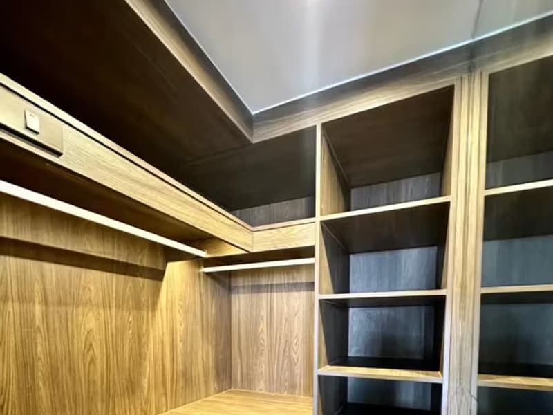 1 Bedroom Condo
