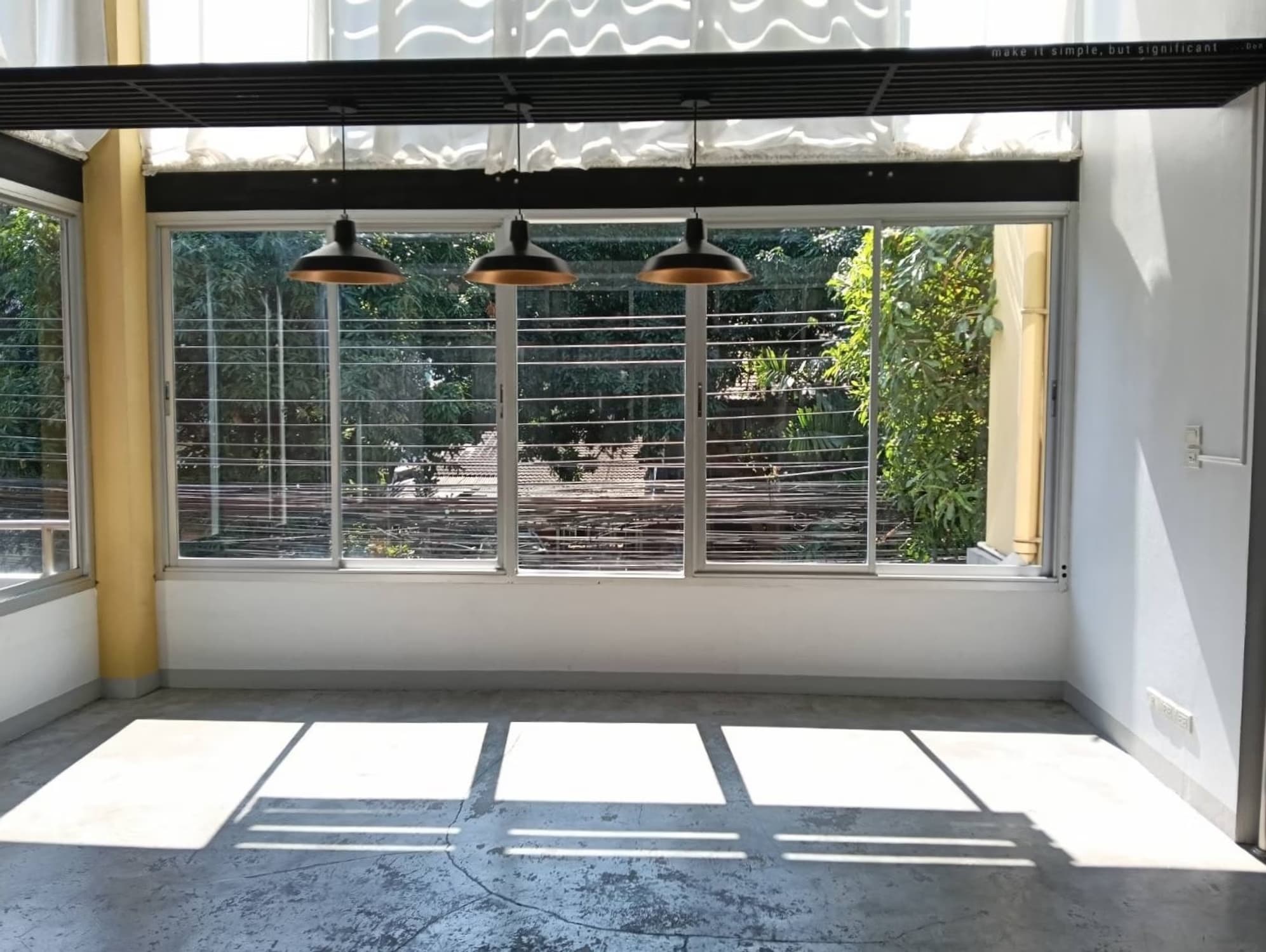 Studio Commercial for Rent in Mueang Chiang Mai District - Image 5