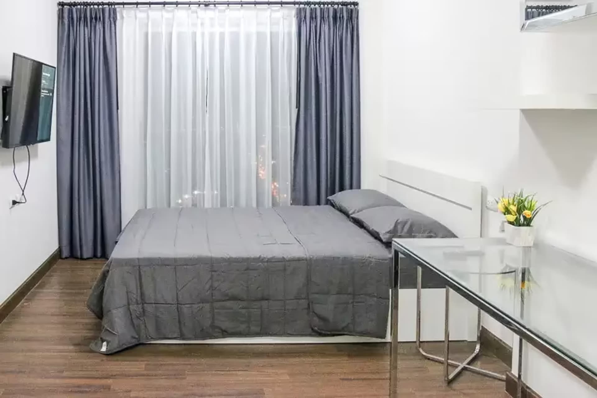 1 Bedroom Condo - Image 9