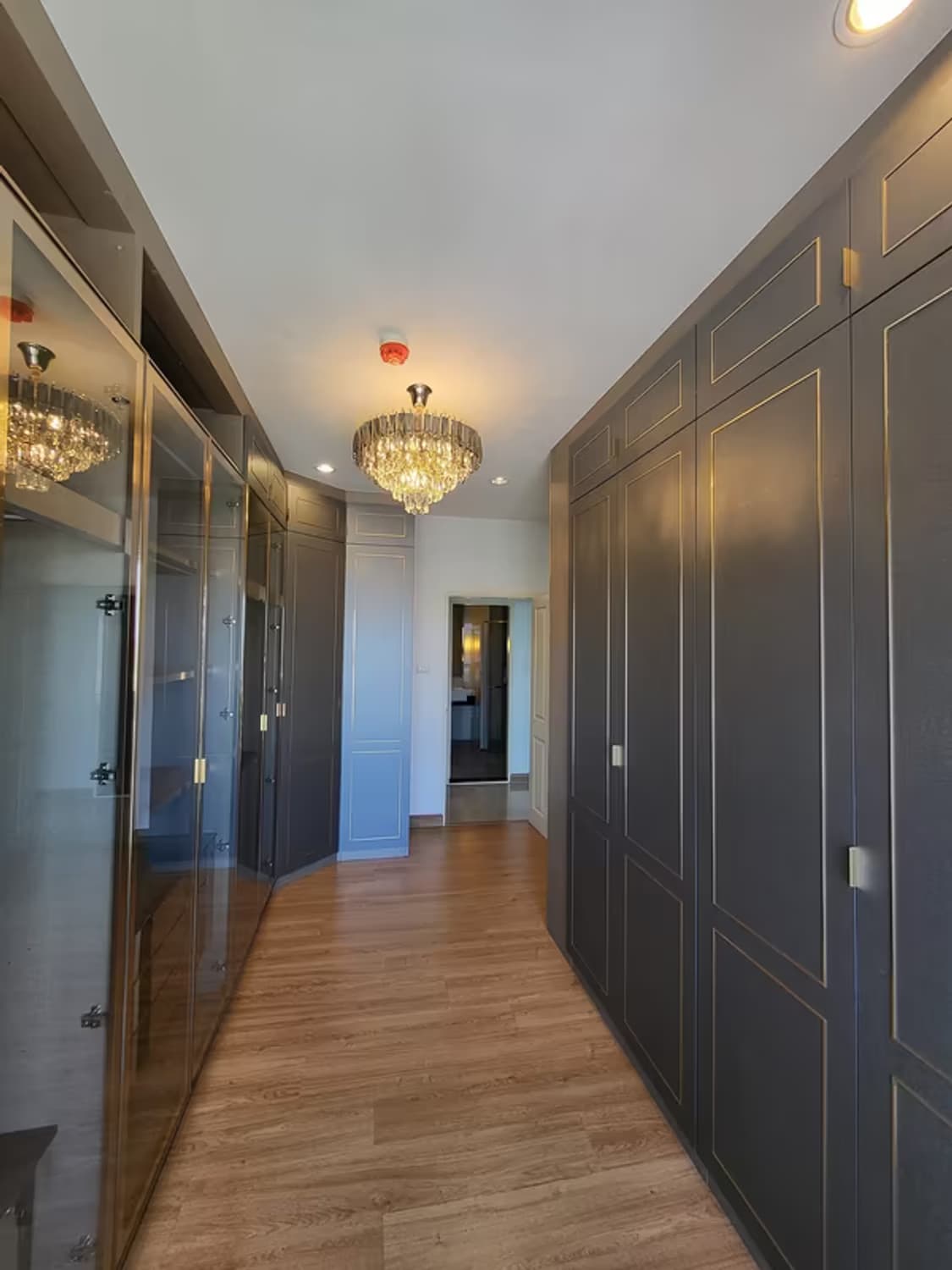 3 Bedroom Condo - Image 4