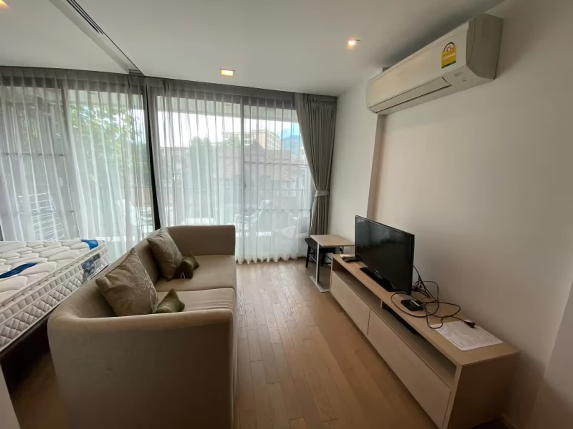 1 Bedroom Condo - Image 4