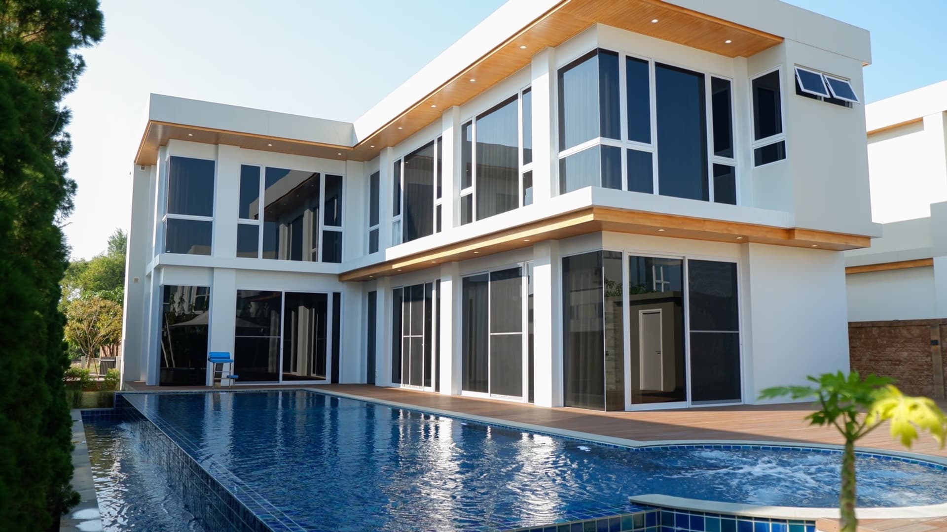 4 Bedroom House - Image 1