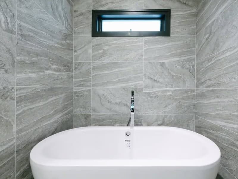 3 Bed Condo for Rent in Khlong Toei