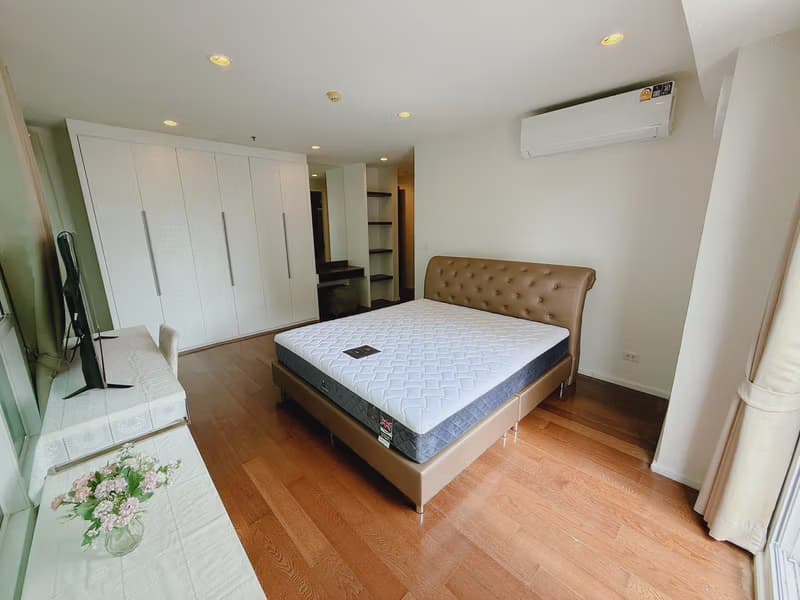 2 Bed Condo for Rent in Watthana