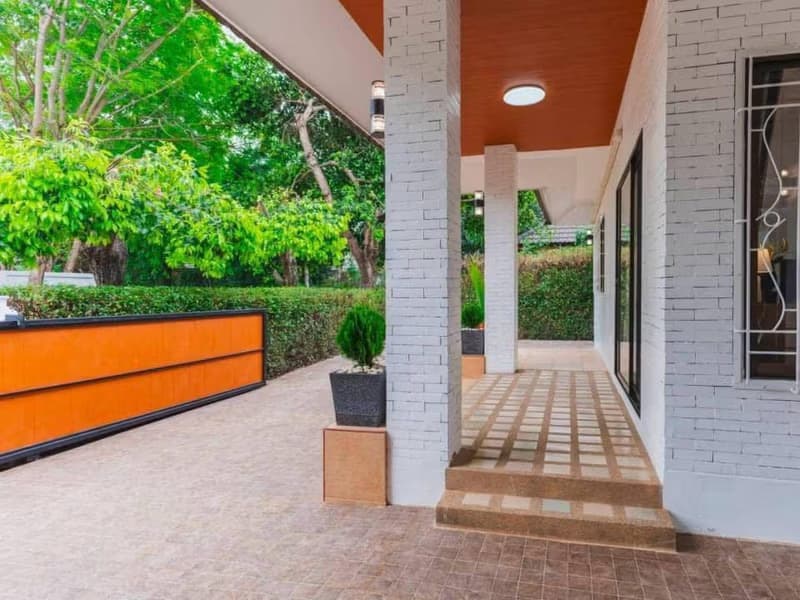 2 Bed House for Rent in Hang Dong District