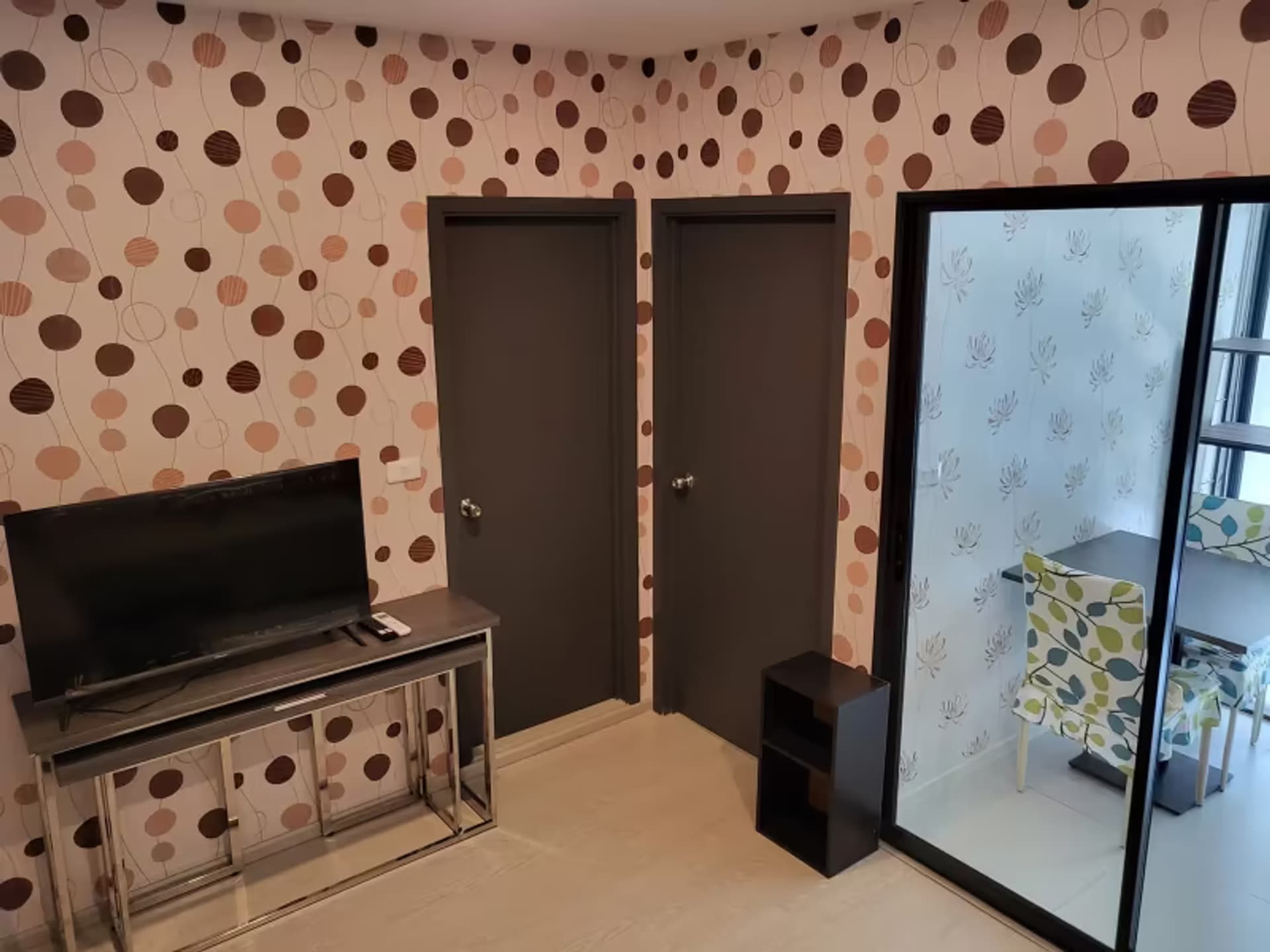 1 Bedroom Condo - Image 8