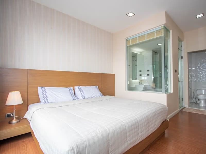Condo for Sale at Siri Condo