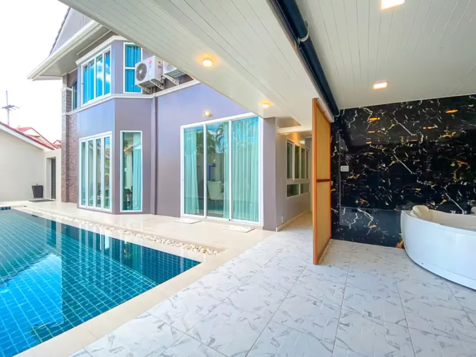 4 Bedroom House - Image 1