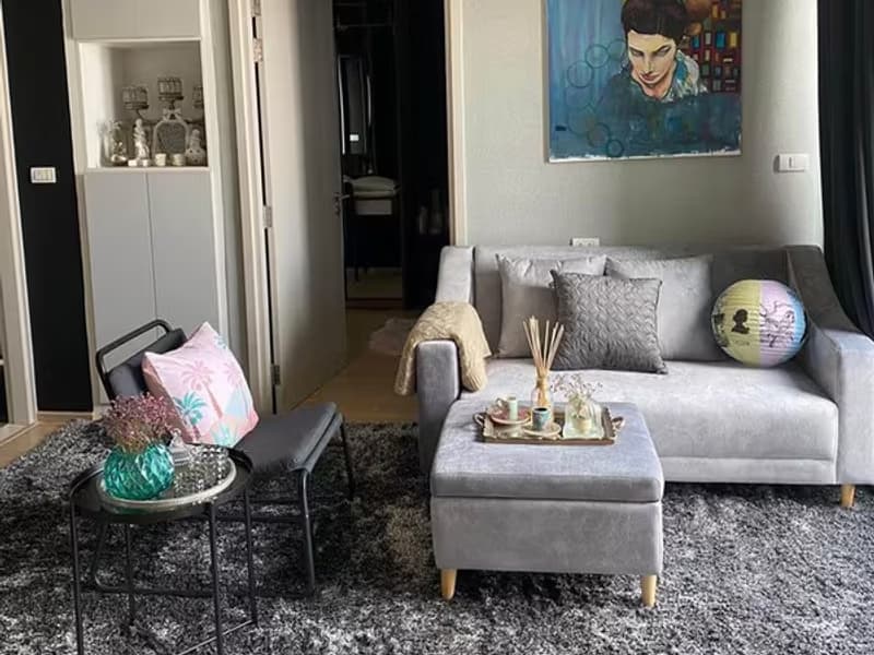 1 Bedroom Condo
