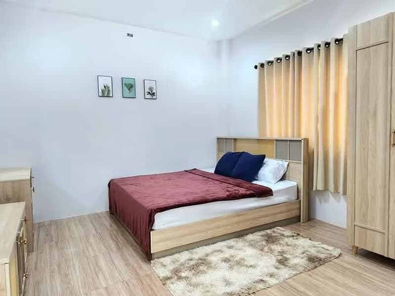2 Bed House for Rent in Saraphi District
