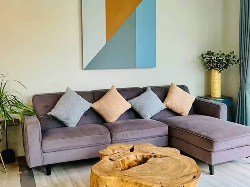 6 Bed House for Rent in San Sai