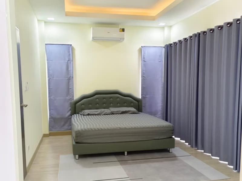 4 Bed House for Rent in San Sai