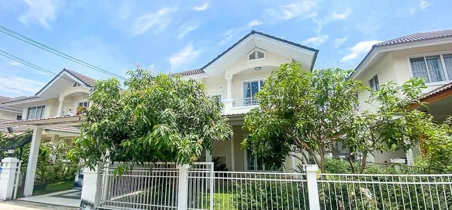3 Bedroom House - Image 15