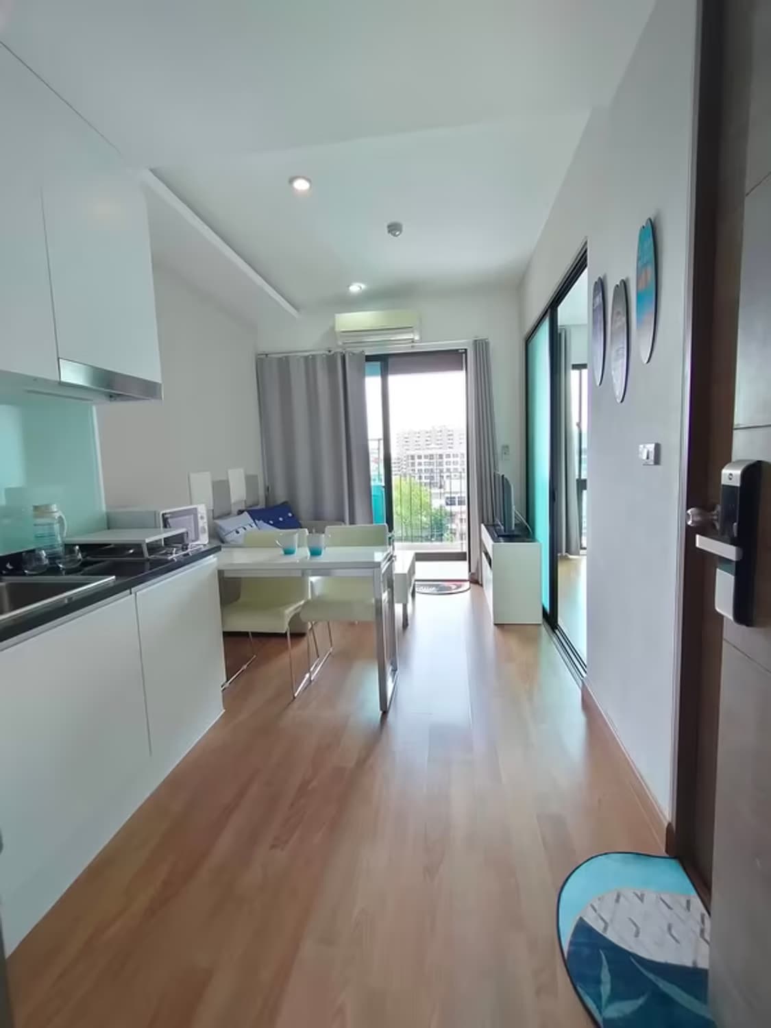 1 Bedroom Condo - Image 8