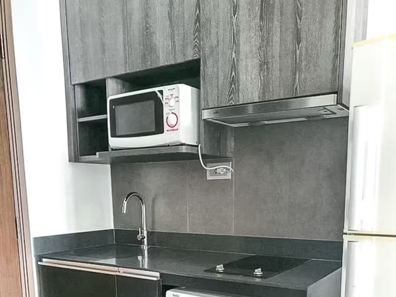 1 Bedroom Condo