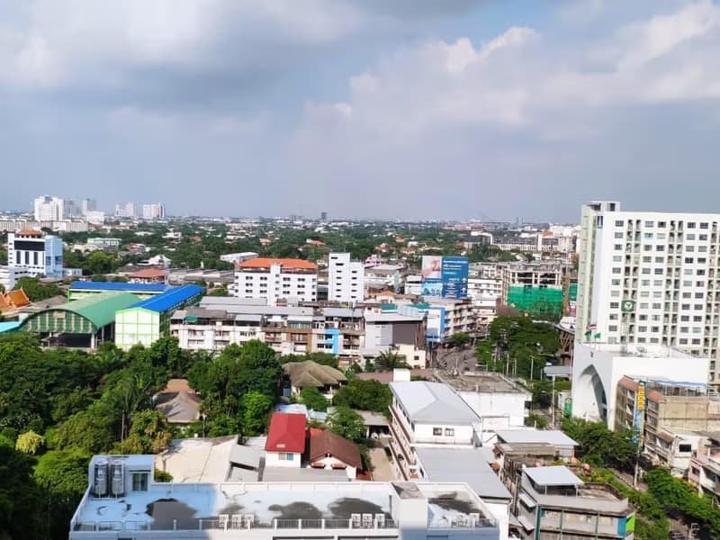 Condo for Rented at Lumpini Sukhumvit 77