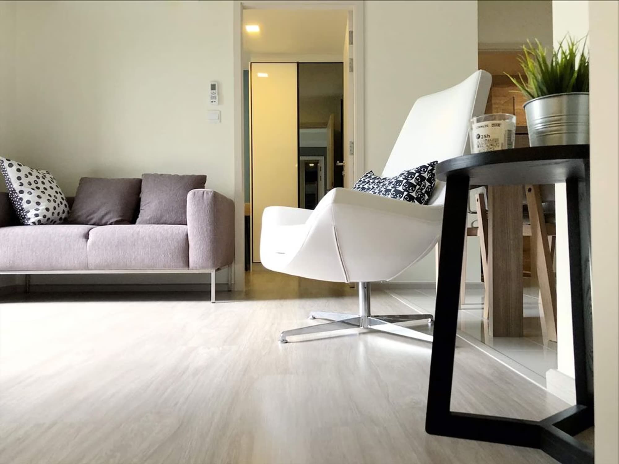  - Image 7