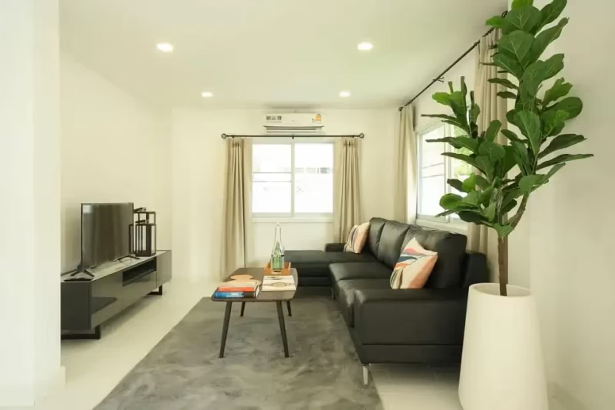 3 Bedroom House - Image 6